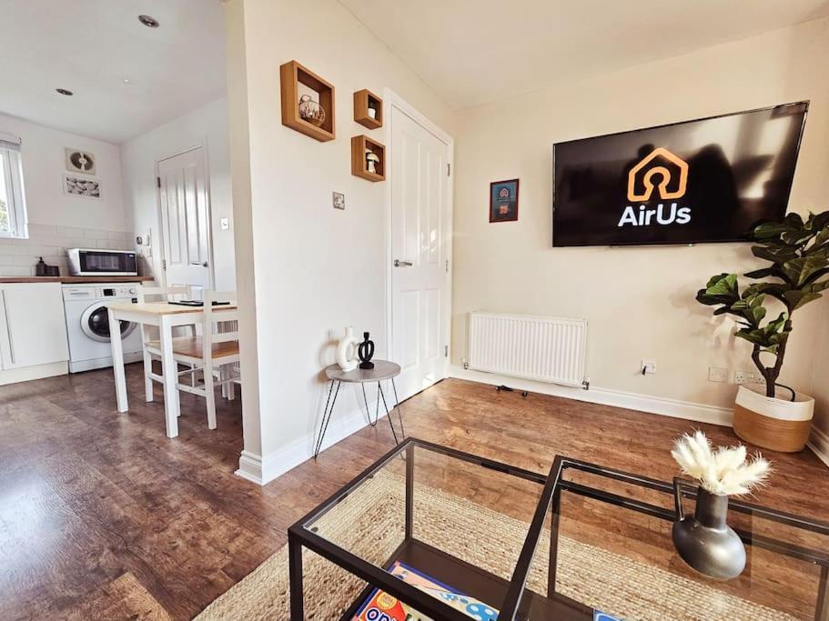 Modern 5 Bedroom Townhouse With Free Parking グラスゴー エクステリア 写真